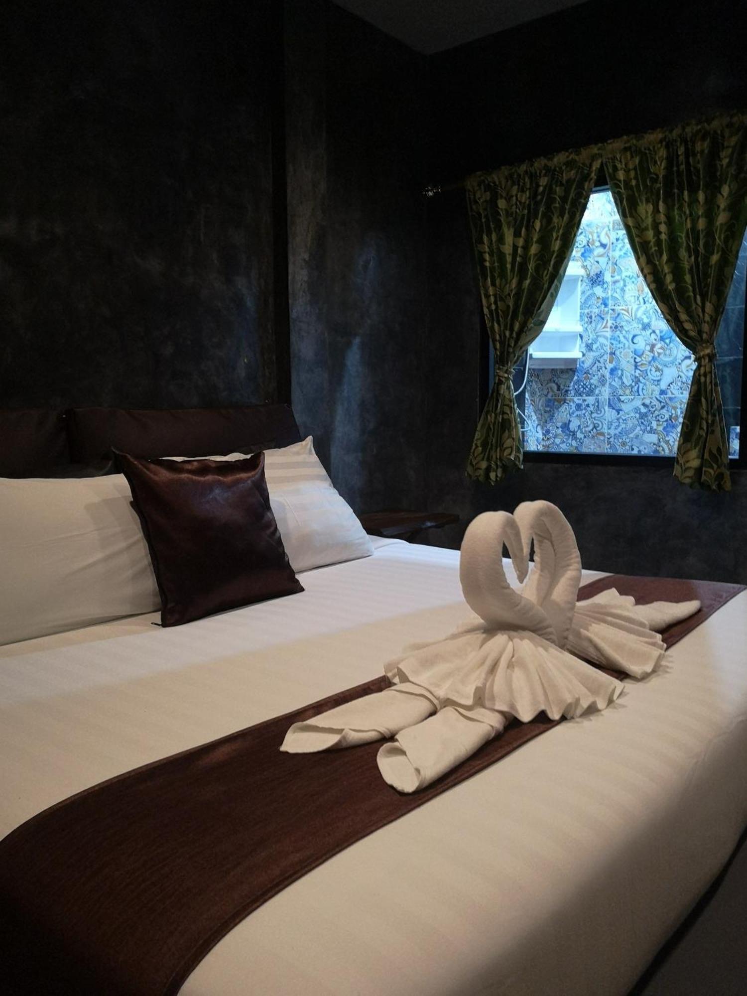 Keeree Loft Resort Thong Pha Phum Exterior photo