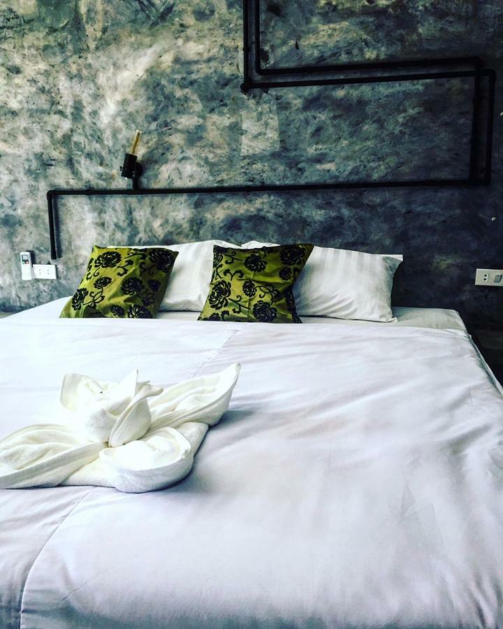 Keeree Loft Resort Thong Pha Phum Exterior photo